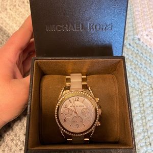 Michael Kors rose gold watch